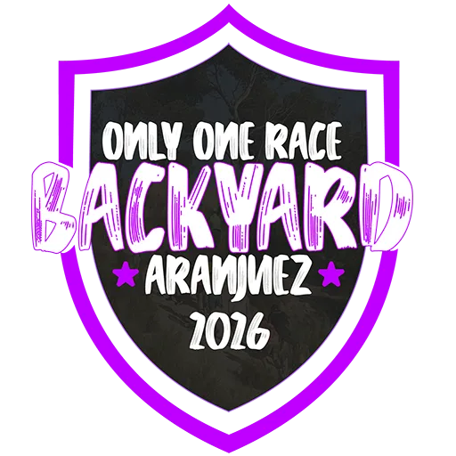 Logotipo en forma de escudo del Backyard Aranjuez Only One Race: contorno morado y fondo oscuro con el texto "Only One Race", la palabra "Backyard" en letras grandes, "Aranjuez" entre dos estrellas y el año 2026.