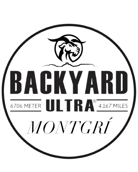 Banner oficial de la Backyard Ultra Montgrí 2026: fotografía en tono rojizo de corredores pasando bajo el arco de salida, con el texto "6706 METER - 4.167 MILES", "BACKYARD ULTRA MONTGRÍ 2026" y "26 de juny, 21:00, Pavelló Municipal de Torroella de Montgrí".